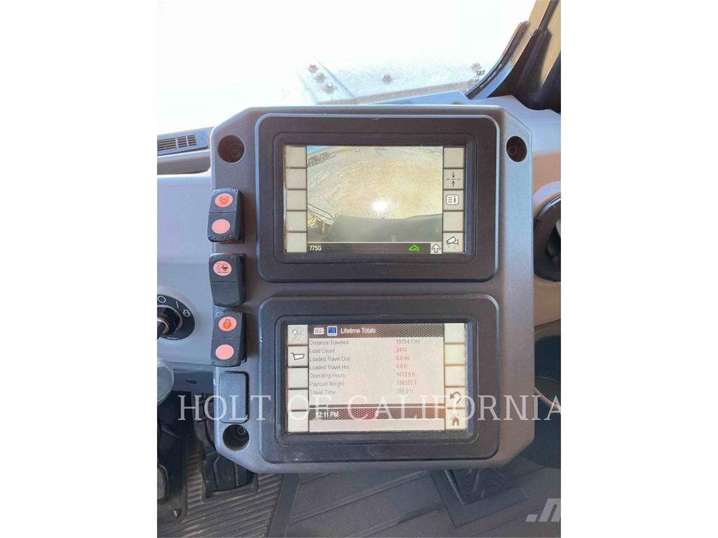 CAT 775G 鉸接式起吊車