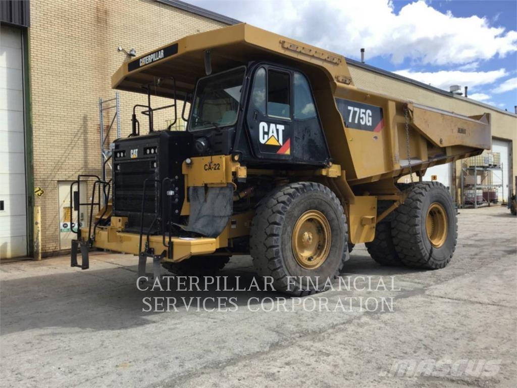 CAT 775G 鉸接式起吊車