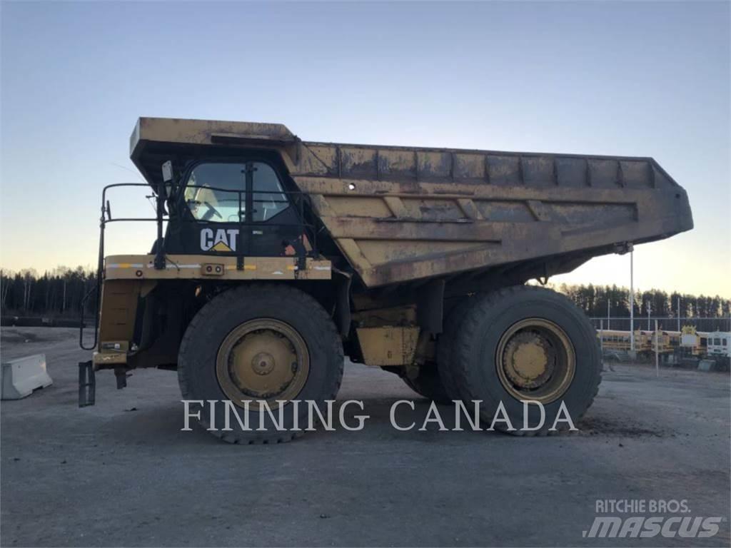 CAT 777F 鉸接式起吊車