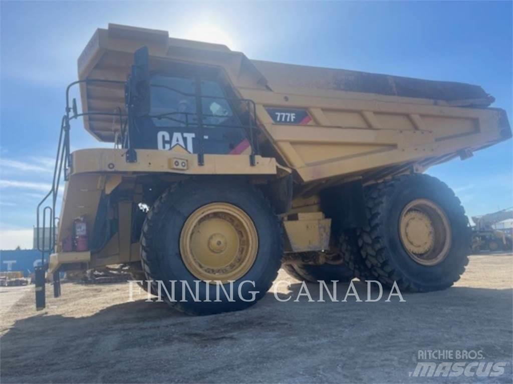 CAT 777F 鉸接式起吊車