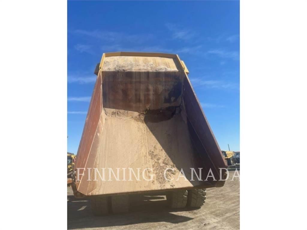 CAT 777F 鉸接式起吊車