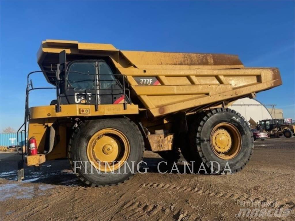 CAT 777F 鉸接式起吊車