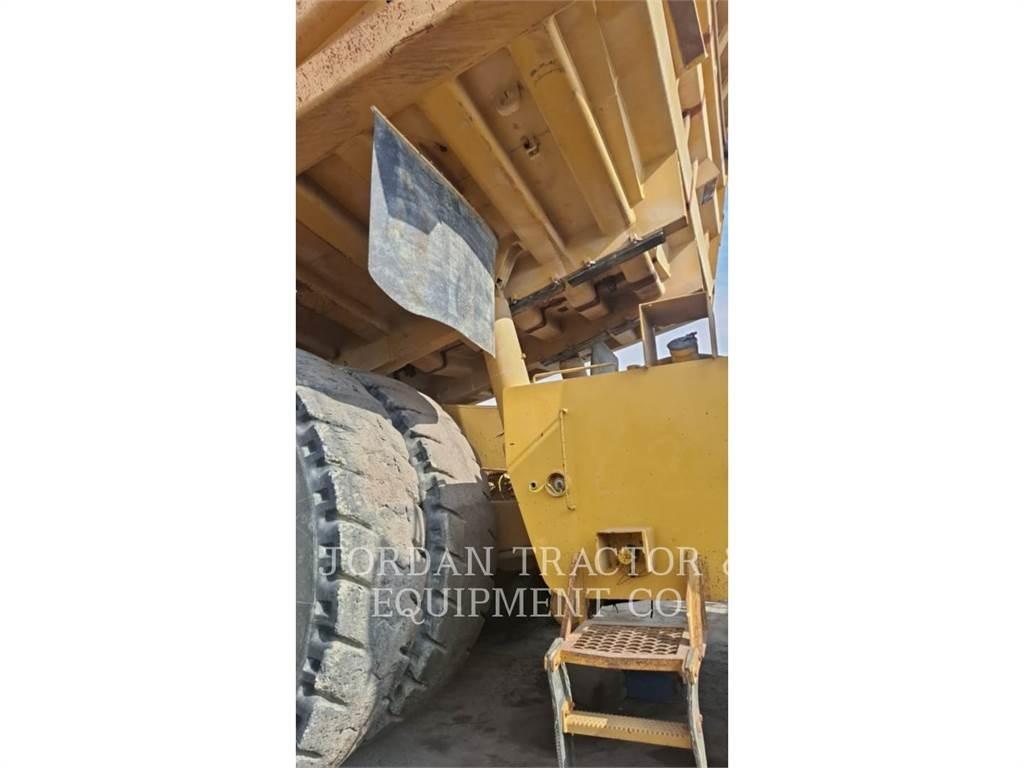 CAT 777F 鉸接式起吊車