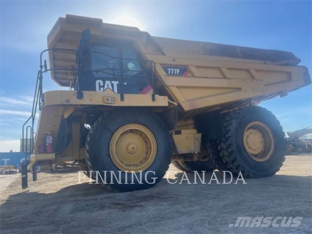 CAT 777F 鉸接式起吊車