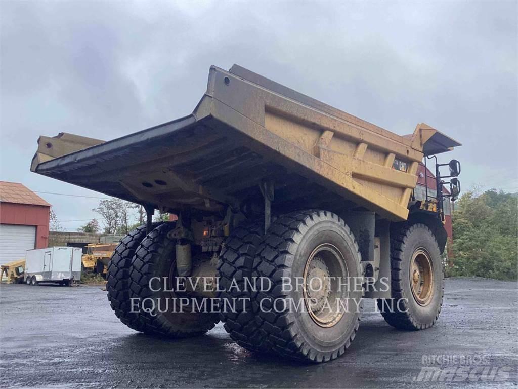 CAT 777G 鉸接式起吊車