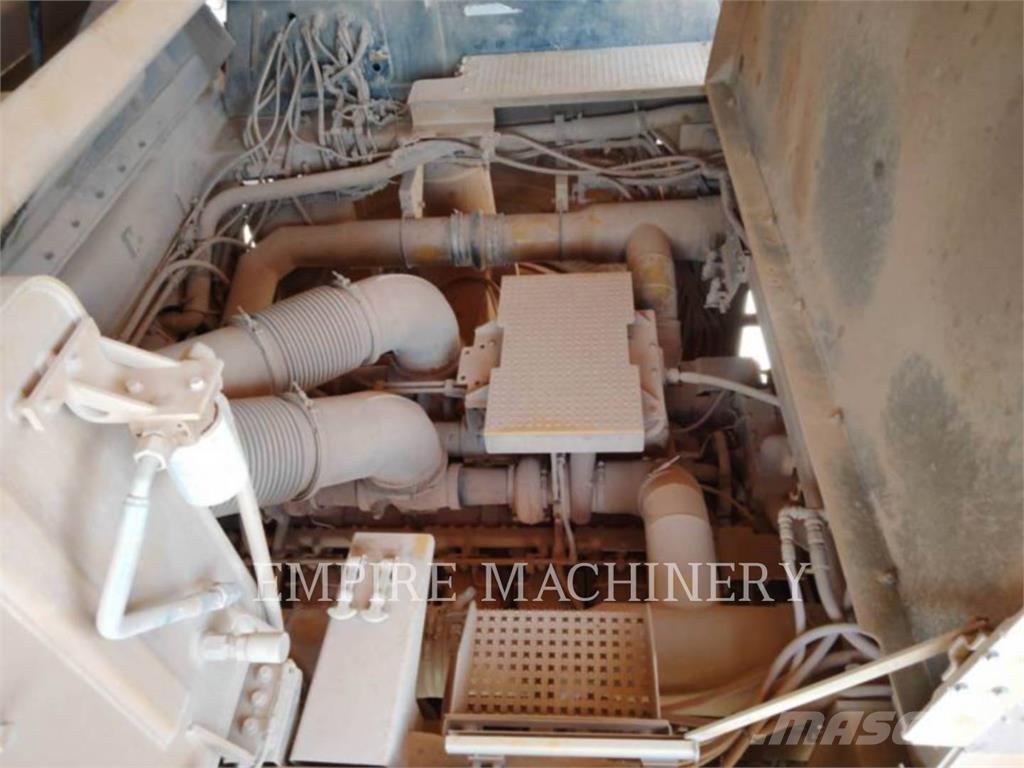 CAT 789D 鉸接式起吊車