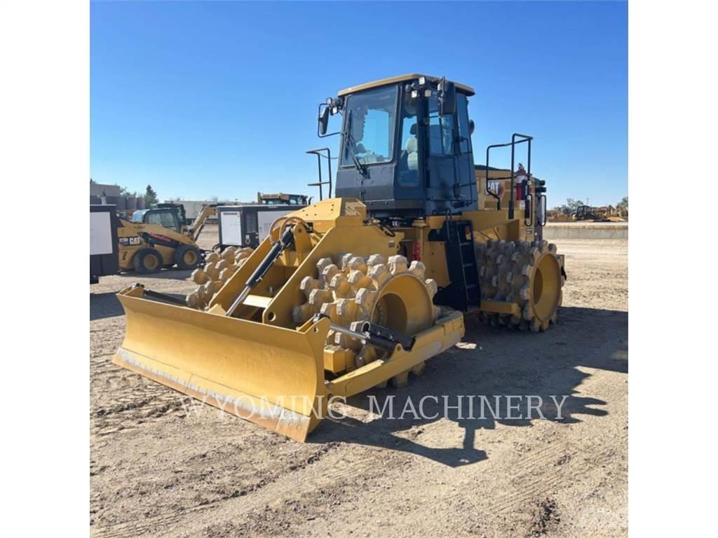 CAT 815 土壤壓實機