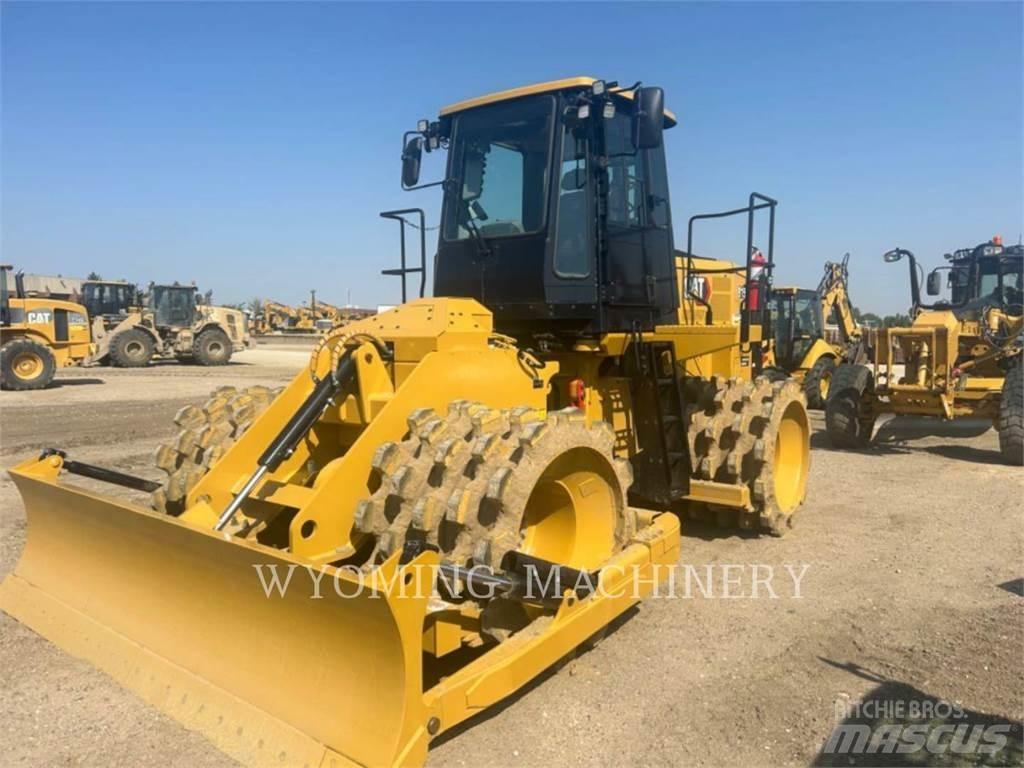 CAT 815 土壤壓實機