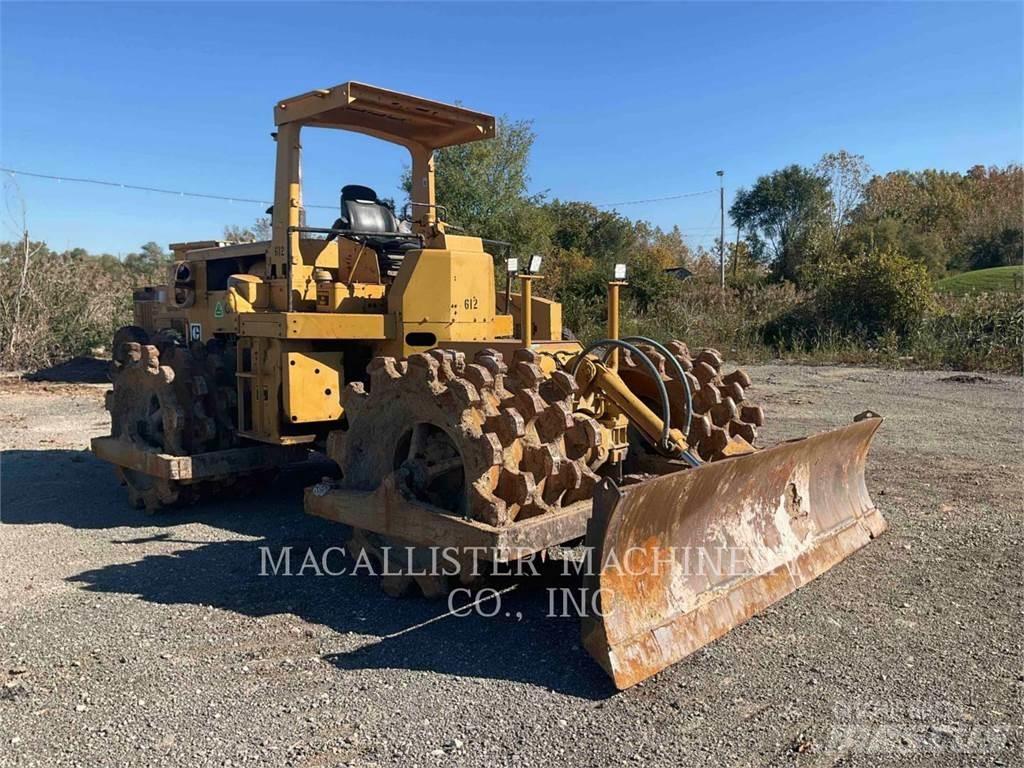 CAT 815 土壤壓實機