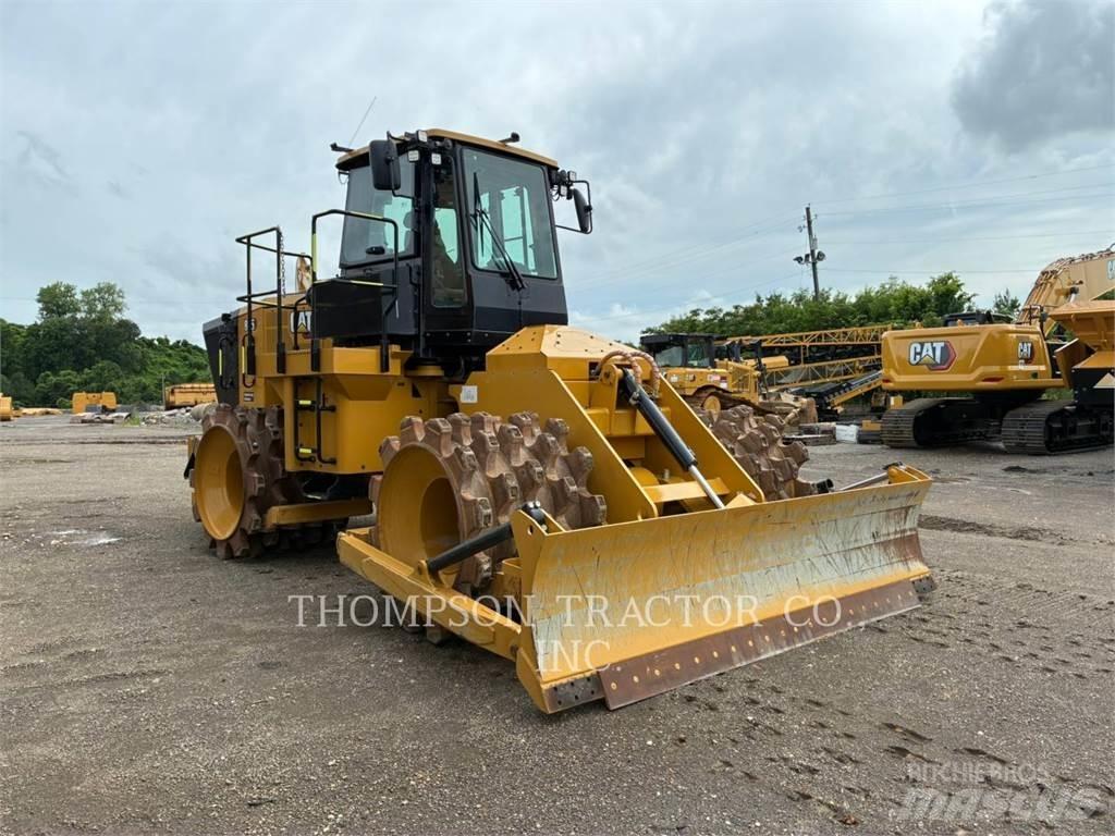 CAT 815 土壤壓實機
