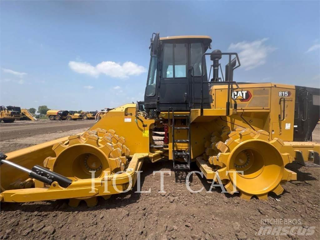 CAT 815 土壤壓實機