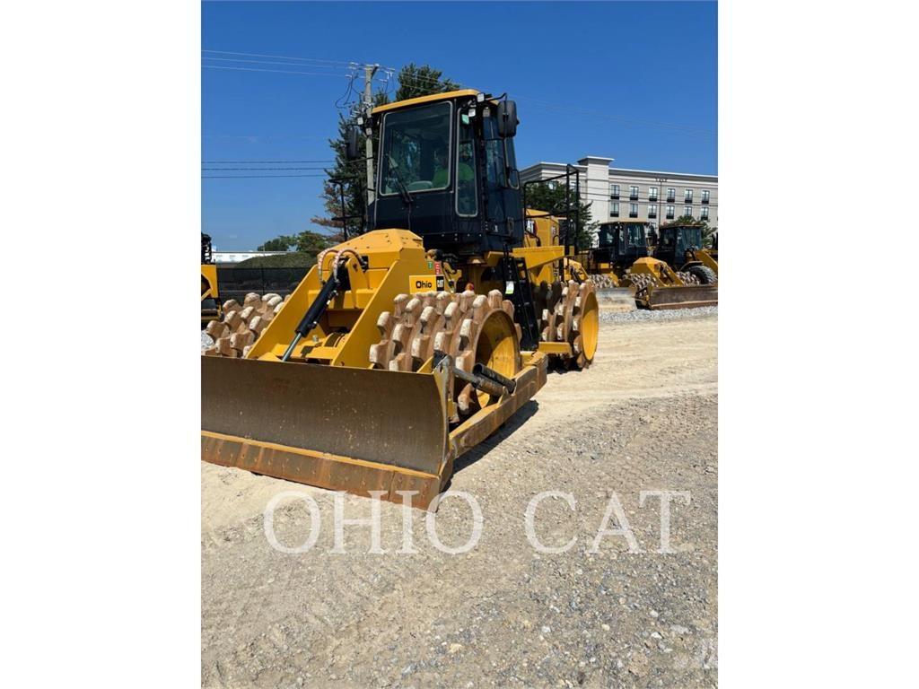 CAT 815 土壤壓實機