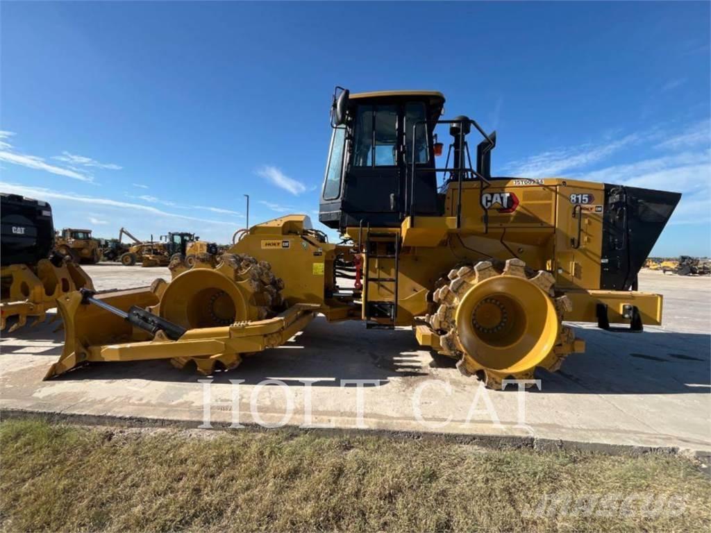 CAT 815 土壤壓實機
