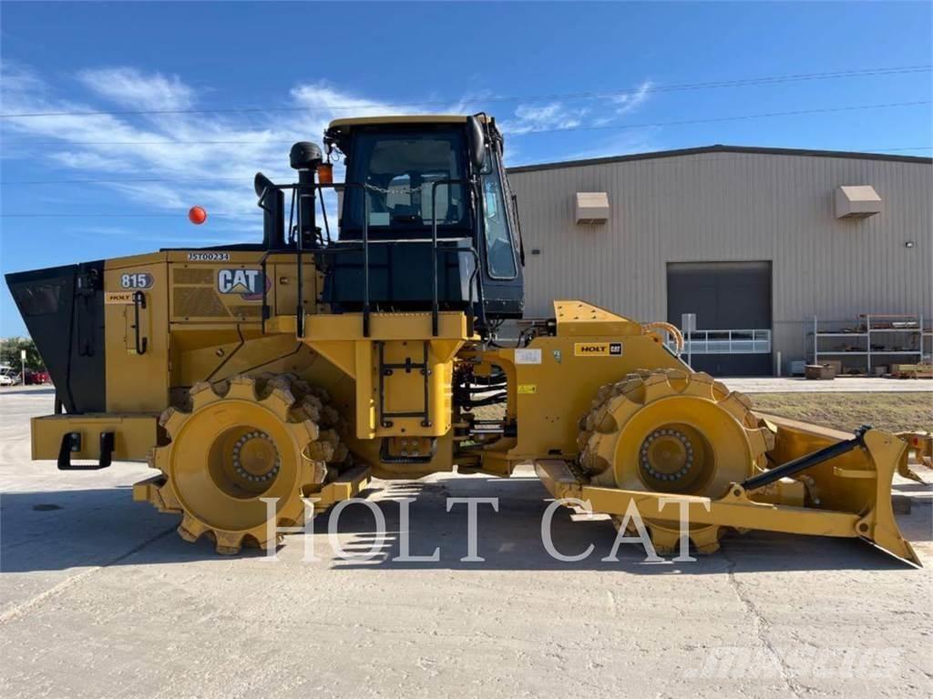 CAT 815 土壤壓實機