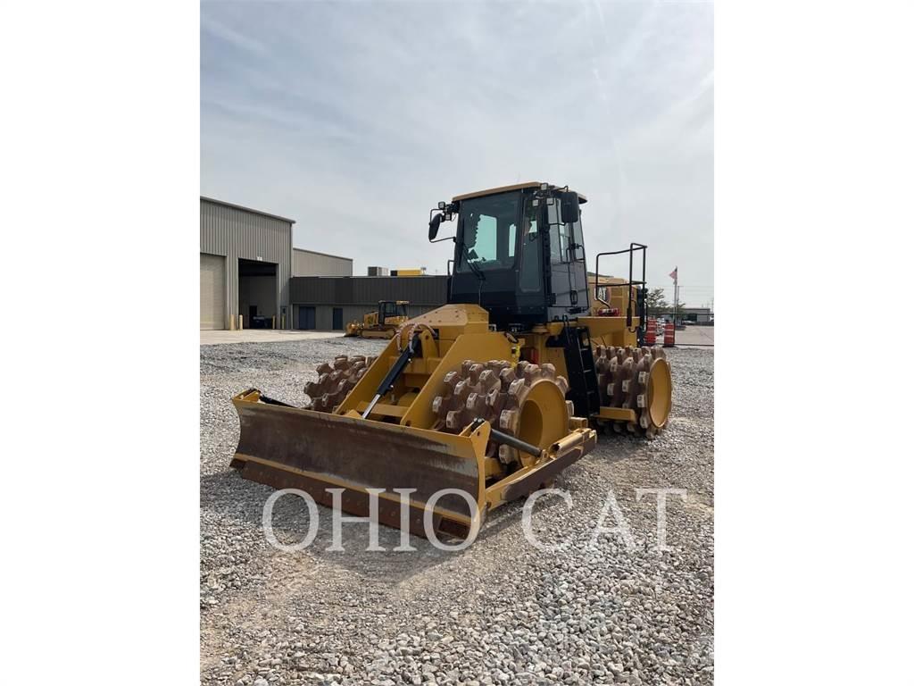 CAT 815 輪式推土機