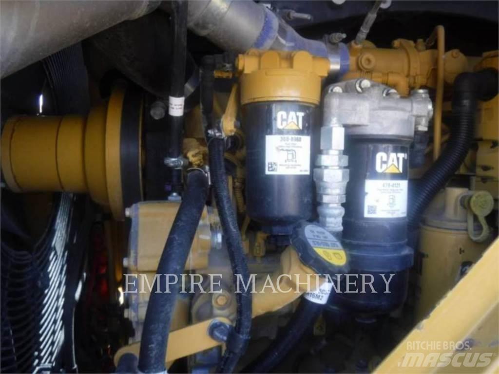 CAT 815-11 土壤壓實機