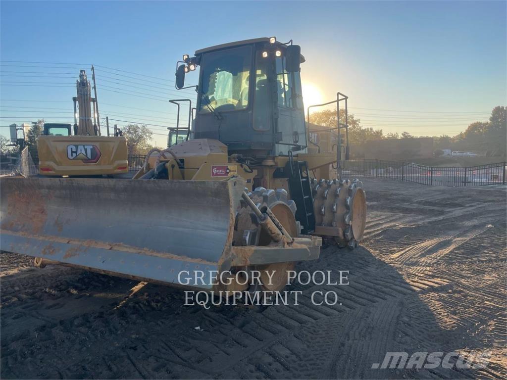 CAT 815-11 土壤壓實機