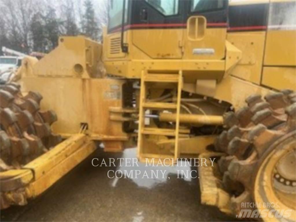 CAT 815F 輪式推土機