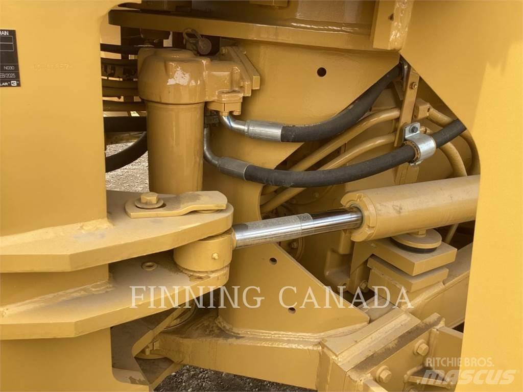 CAT 815F 土壤壓實機