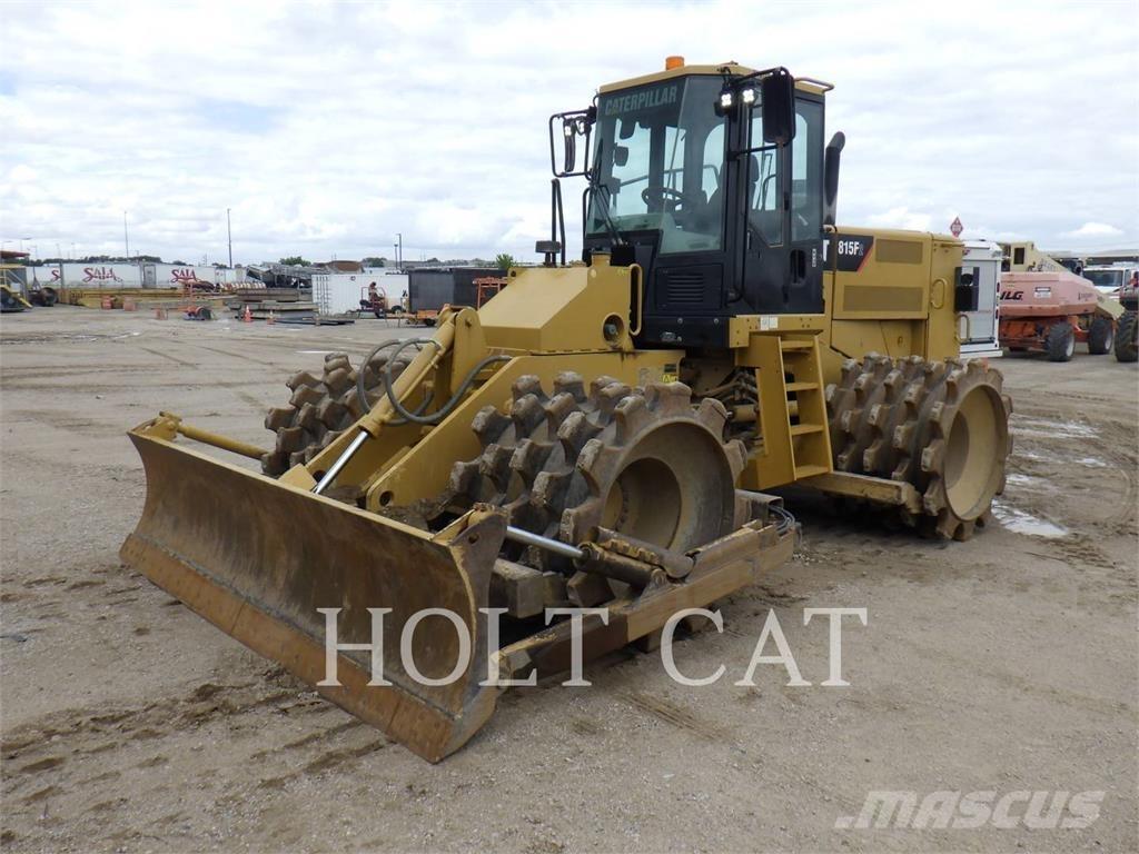 CAT 815FII 土壤壓實機