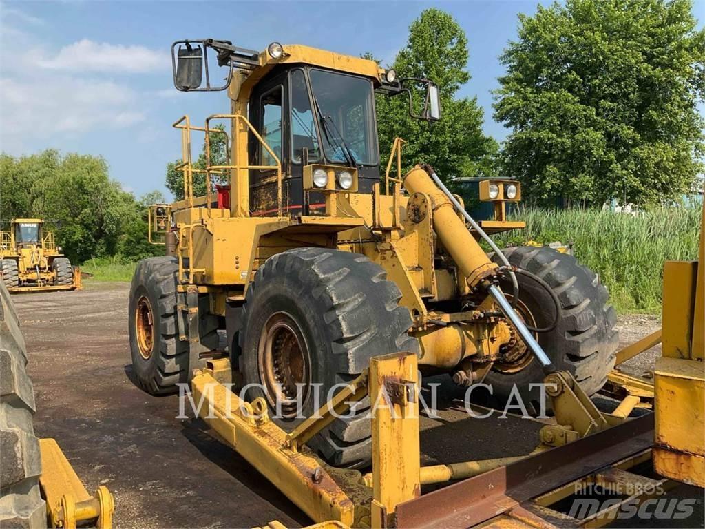 CAT 824C 輪胎式裝載機