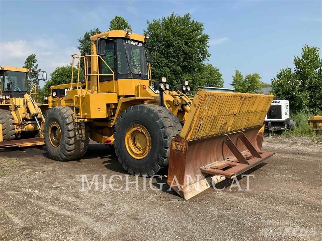 CAT 824C 輪胎式裝載機