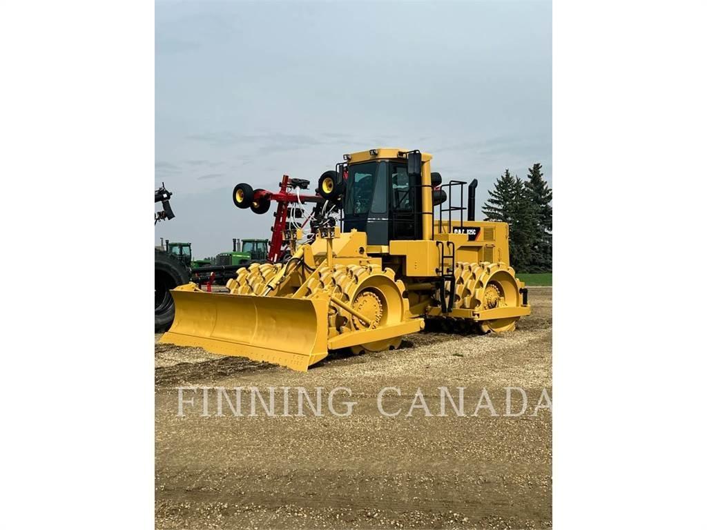 CAT 825C 土壤壓實機