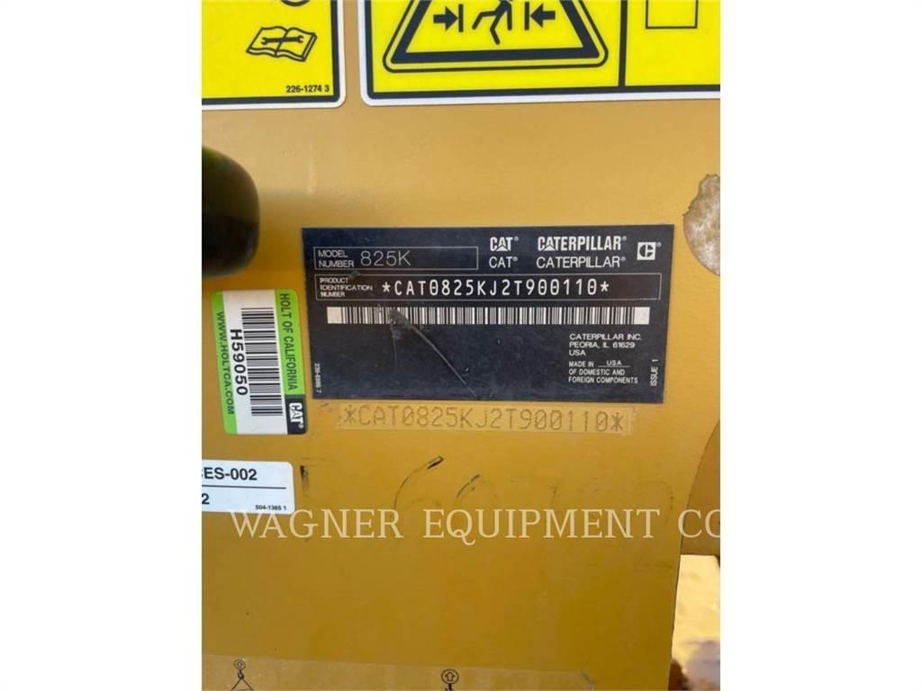 CAT 825K 輪胎式裝載機
