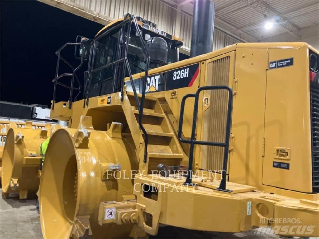 CAT 826H 土壤壓實機