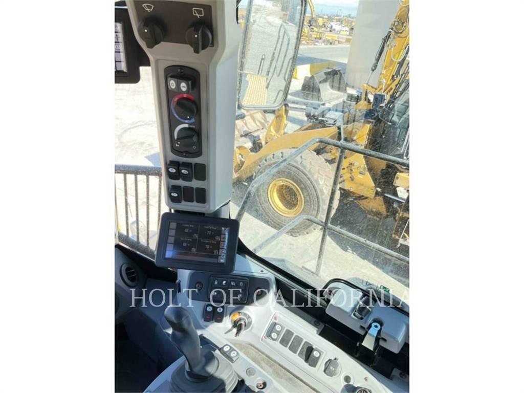 CAT 826K 土壤壓實機
