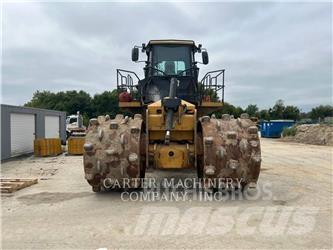 CAT 826K 土壤壓實機