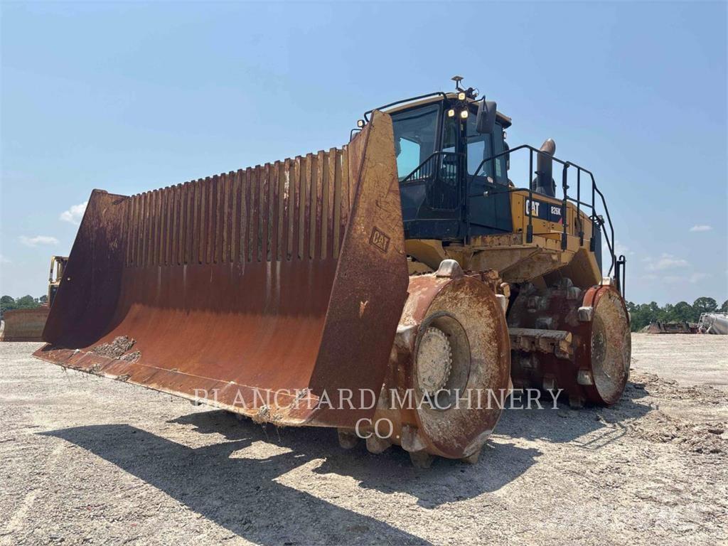 CAT 826K 土壤壓實機