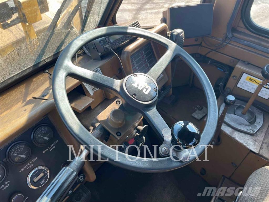 CAT 834B 輪式推土機