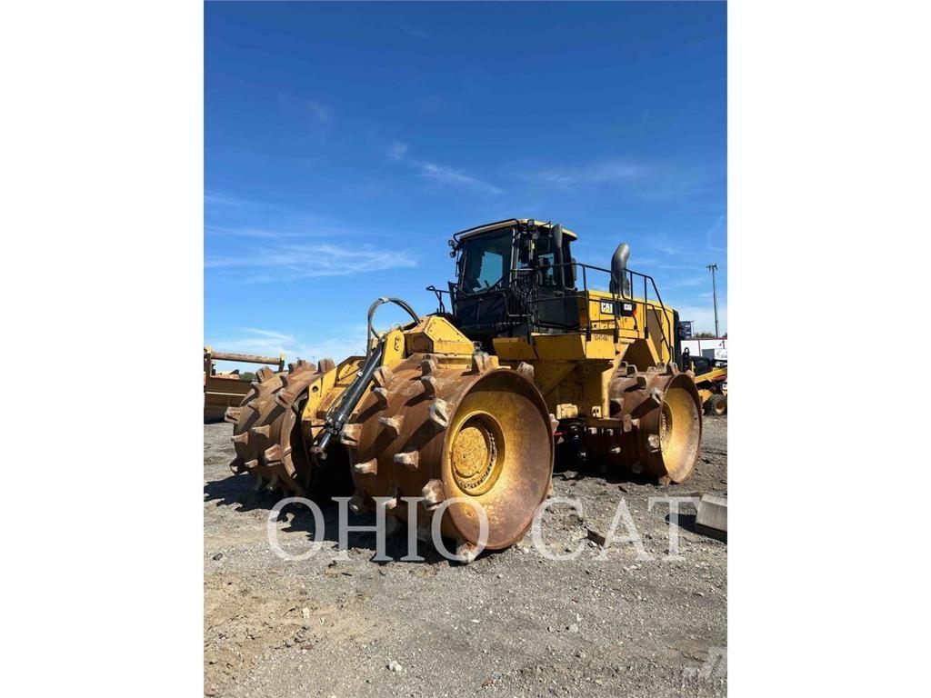 CAT 836K 輪式推土機