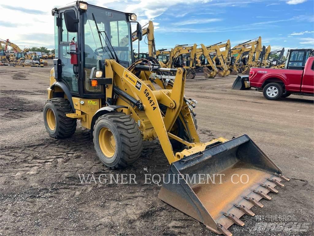 CAT 903D 輪胎式裝載機