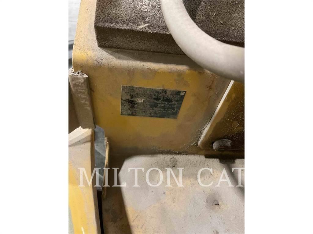 CAT 903D 輪胎式裝載機