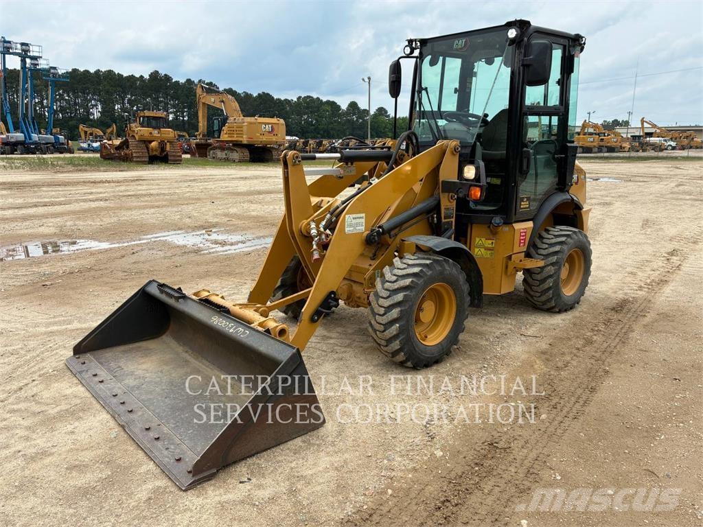 CAT 903D 輪胎式裝載機