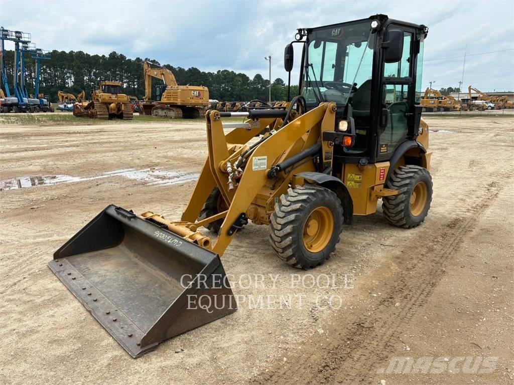 CAT 903D 輪胎式裝載機