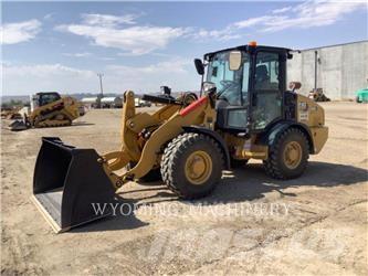 CAT 906 輪胎式裝載機