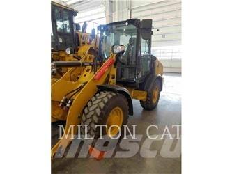 CAT 906 輪胎式裝載機