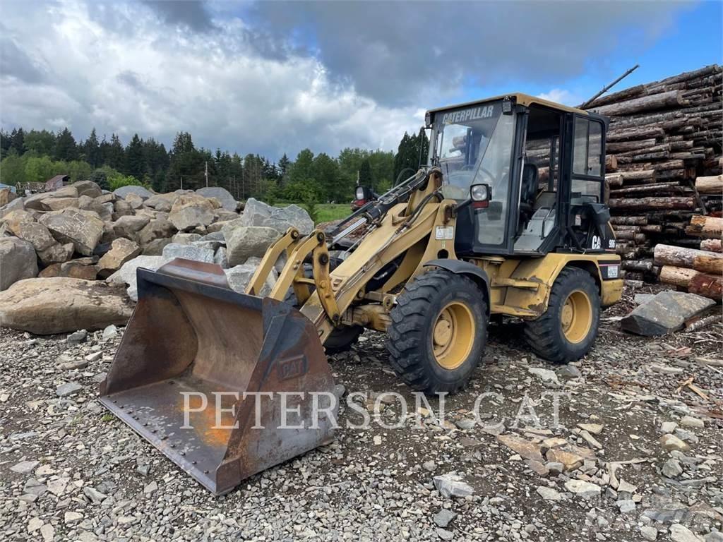 CAT 906 輪胎式裝載機