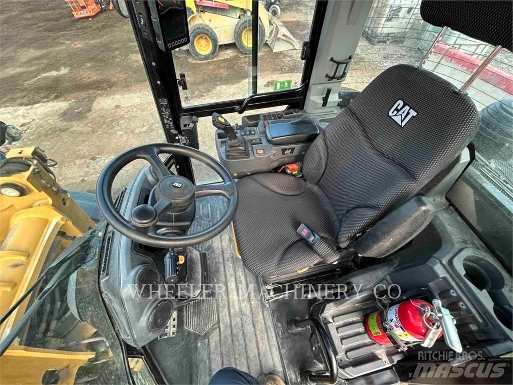 CAT 906 輪胎式裝載機