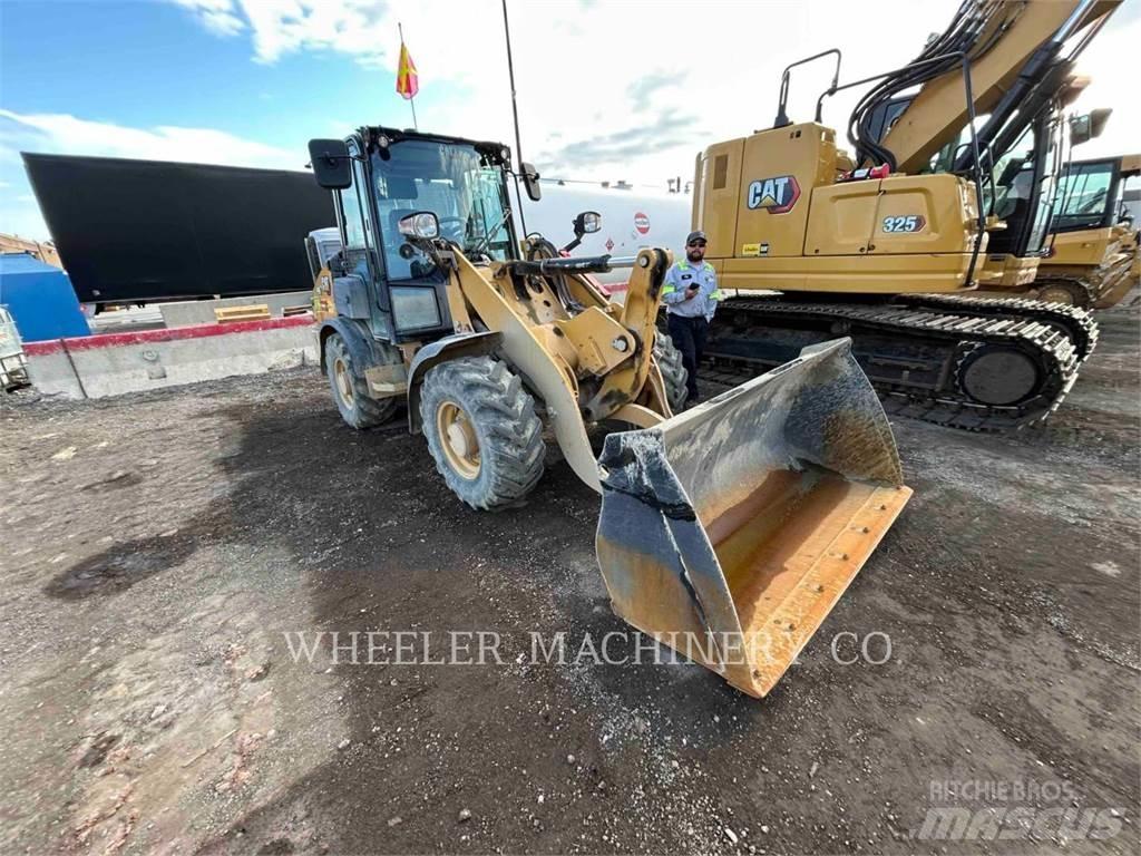 CAT 906 輪胎式裝載機
