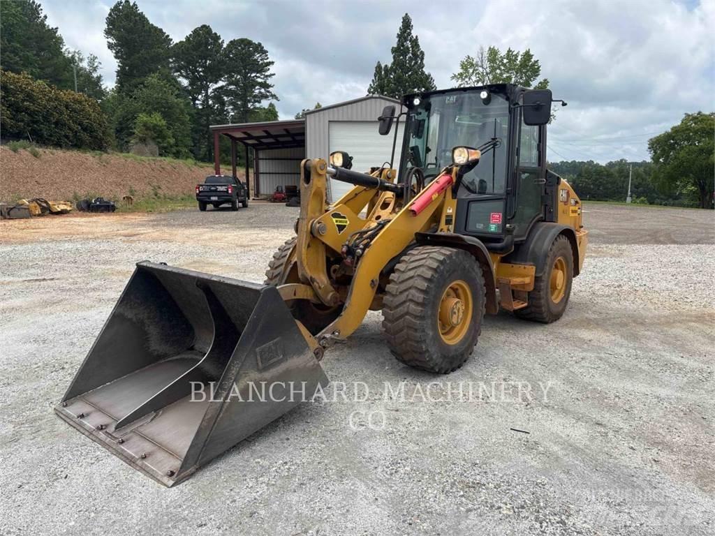CAT 906 輪胎式裝載機