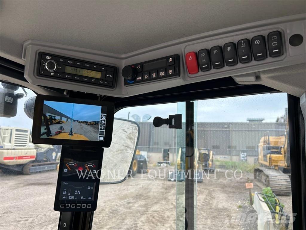 CAT 906 輪胎式裝載機