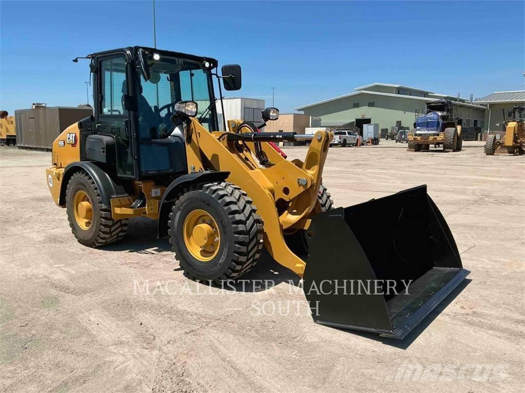 CAT 906 輪胎式裝載機