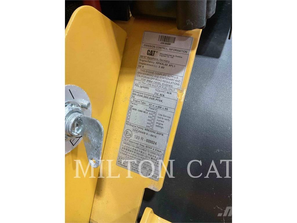 CAT 906 輪胎式裝載機