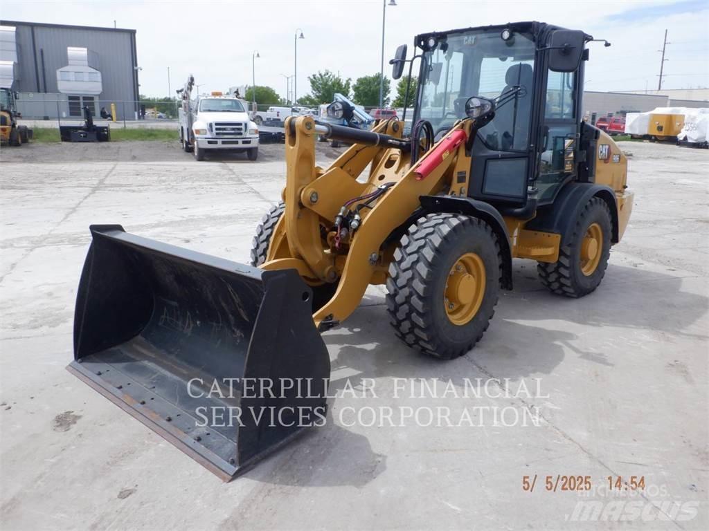 CAT 906-14 輪胎式裝載機