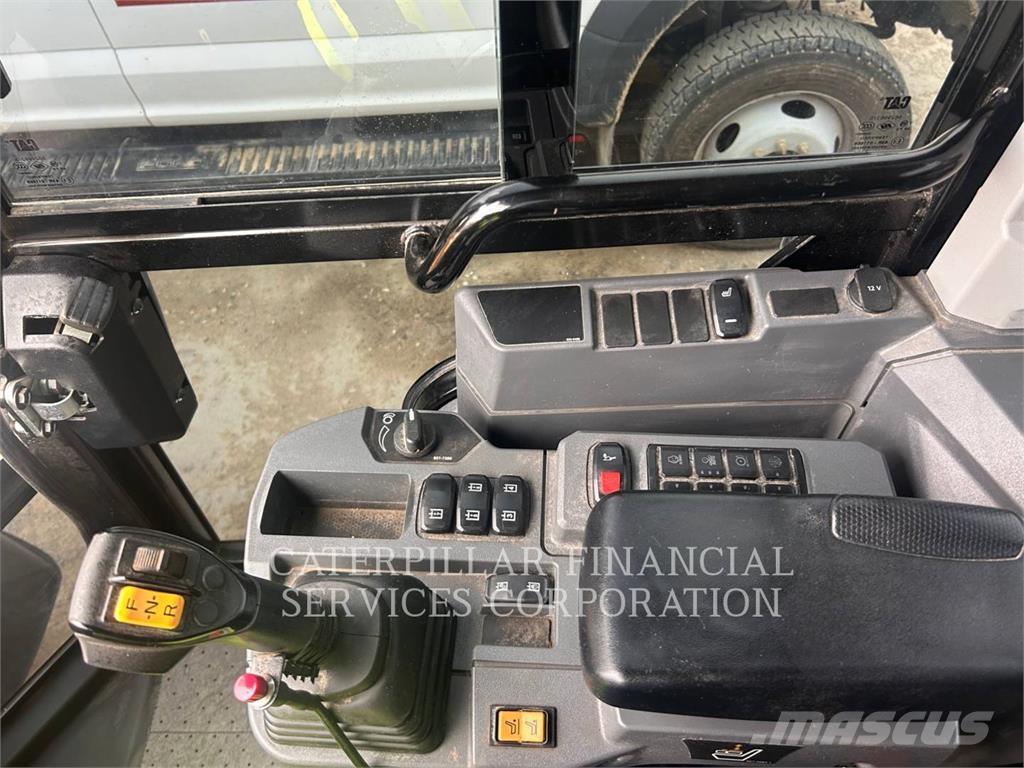 CAT 906-14 輪胎式裝載機