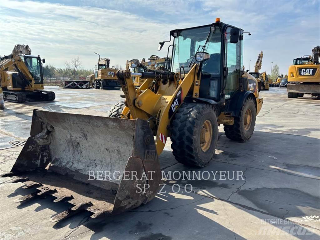 CAT 906H2 輪胎式裝載機